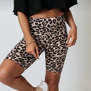 New! The “Wild Side” Leopard 🐆 Print Wide Bank Yoga Gym Cool Girl Bike Shorts